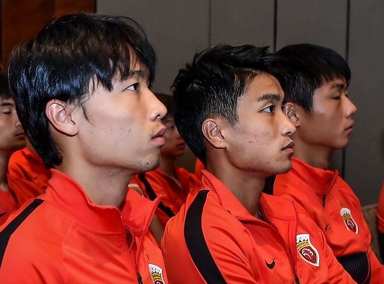 一竞技在线 -关于利物浦今晨绝杀压哨；志在亚冠名次提升；信心回归；临场指挥获称赞的信息